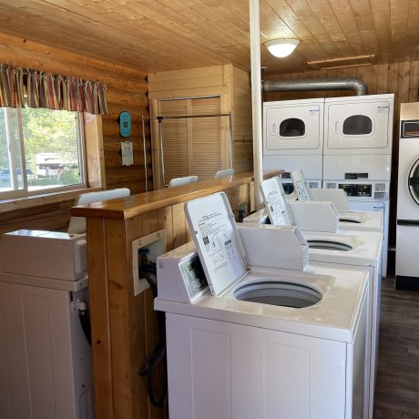 Image of washing machines and dryers at Nugget RV Park