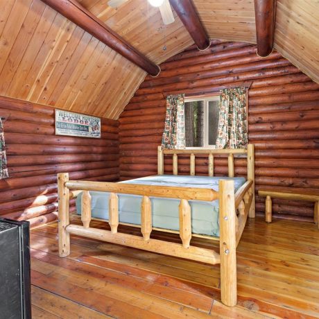 Image of cabin interior at Nugget RV Park