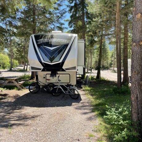 Image of RVs parked and bicycles in front at Nugget RV Park